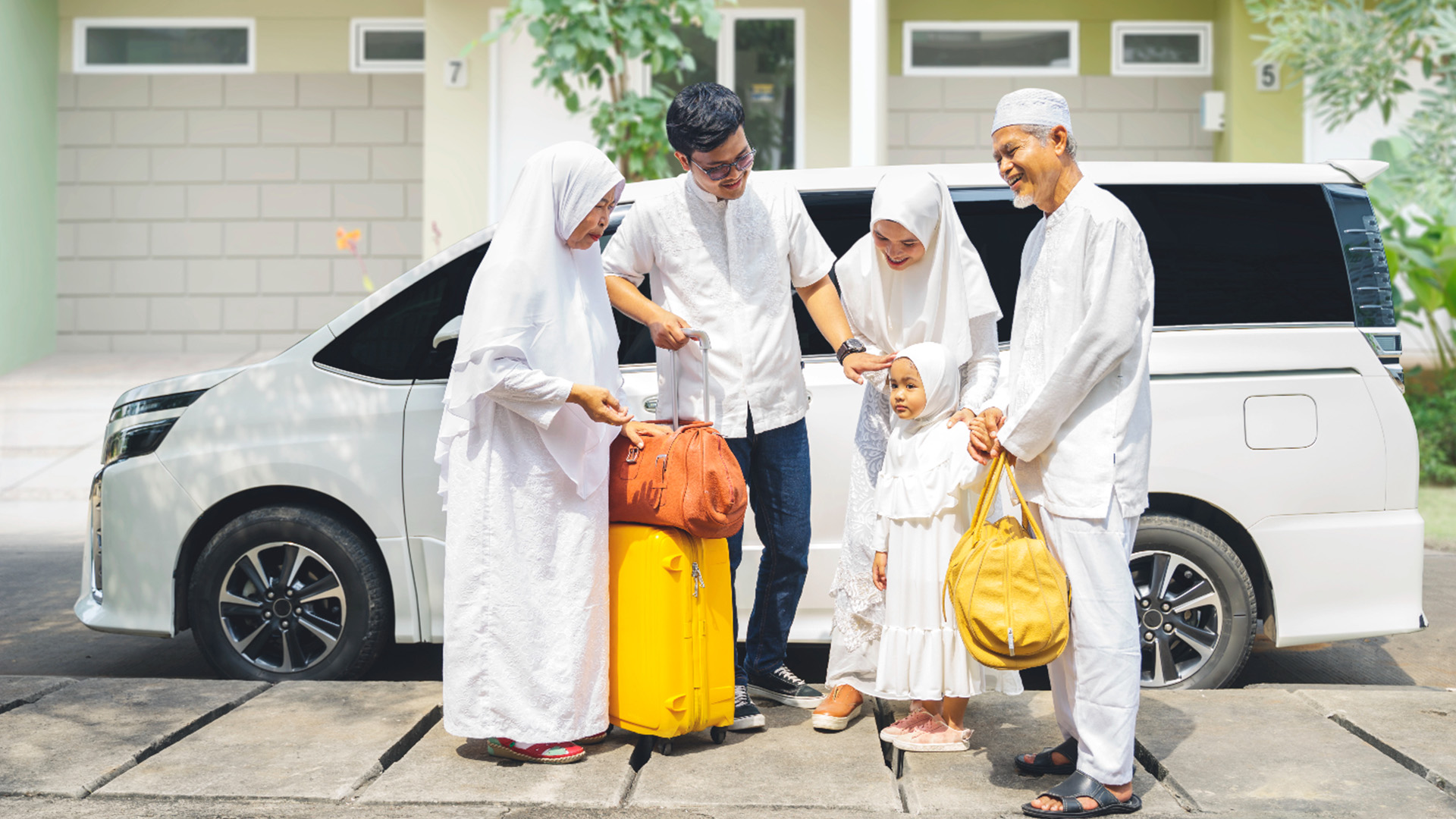 Mudik Lebaran: Cerita di Balik Tradisi, Tantangan, dan Harapan Kita